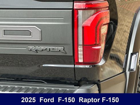 Used 2025 Ford F150 Raptor AWD/4WD image 40