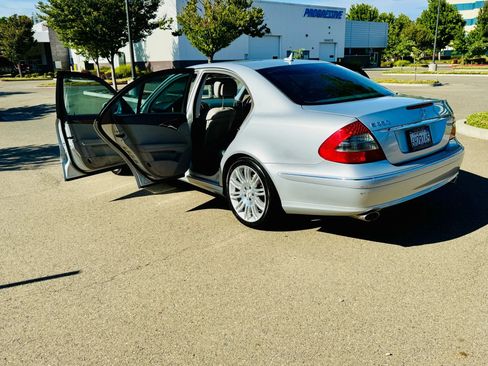 Used 2007 Mercedes-Benz E 350 Sedan image 39