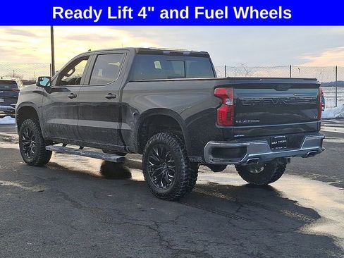 Used 2022 Chevrolet Silverado 1500 LT w/ Z71 Off-Road Package image 4