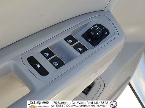 Used 2018 Volkswagen Atlas SEL FWD image 23