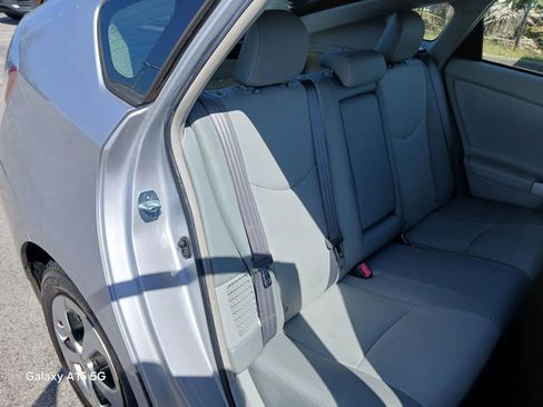 Used 2015 Toyota Prius Four image 16