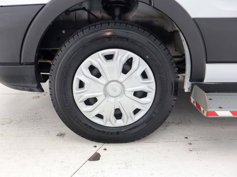 Used 2019 Ford Transit 350 XL image 30