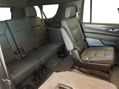 Used 2024 GMC Yukon XL Denali w/ Advanced Technology Package AWD/4WD image 18