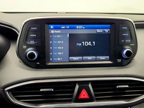 Used 2020 Hyundai Santa Fe SE image 18