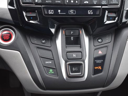 Used 2019 Honda Odyssey EX image 9