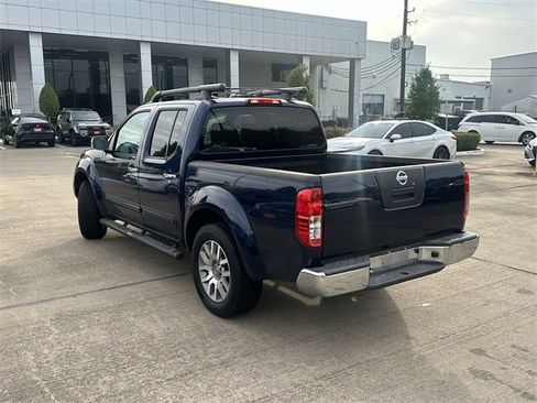 Used 2010 Nissan Frontier LE image 7