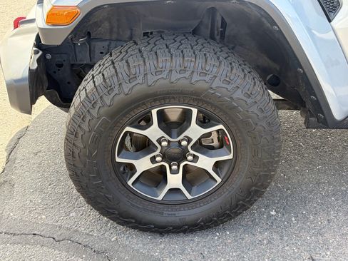 Used 2019 Jeep Wrangler Unlimited Rubicon AWD/4WD image 5