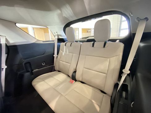 Used 2023 Ford Explorer XLT w/ Equipment Group 202A image 25