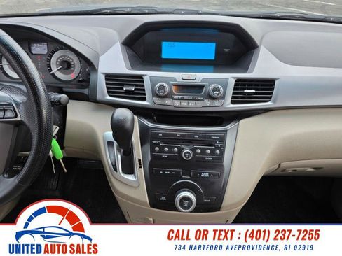 Used 2011 Honda Odyssey EX image 16