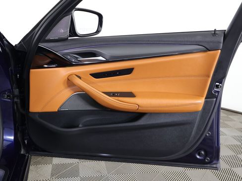 Used 2023 BMW M5 w/ Competition Package image 26