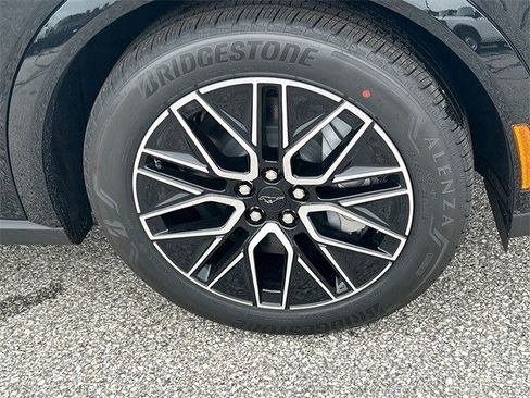 New 2025 Ford Mustang Mach-E Premium image 17