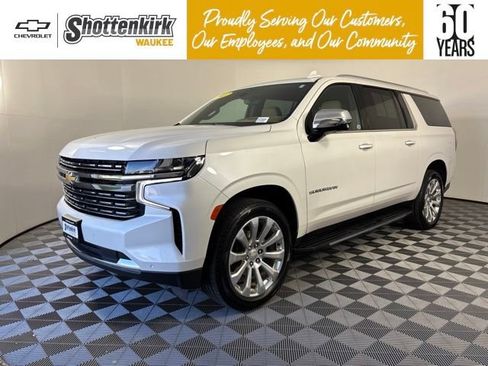 Used 2022 Chevrolet Suburban Premier AWD/4WD image 1