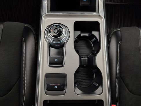 Used 2024 Ford Edge ST image 35