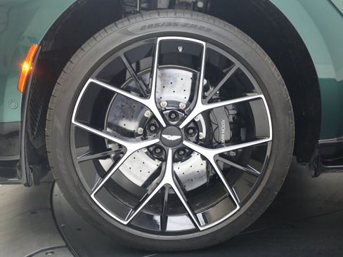 Used 2026 Aston Martin DBX 707 AWD/4WD image 16