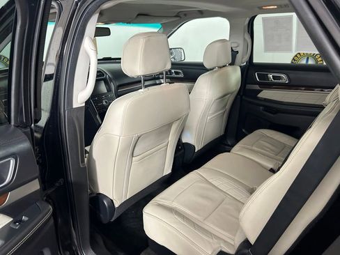 Used 2016 Ford Explorer Platinum AWD/4WD image 14