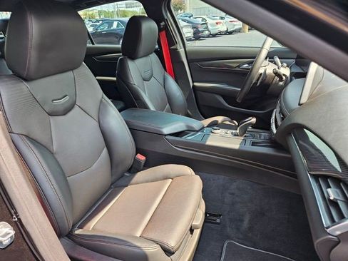 Certified 2025 Cadillac CT5 V RWD image 18