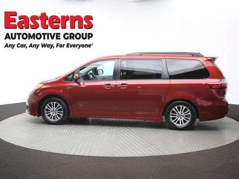 Used 2019 Toyota Sienna XLE FWD image 63