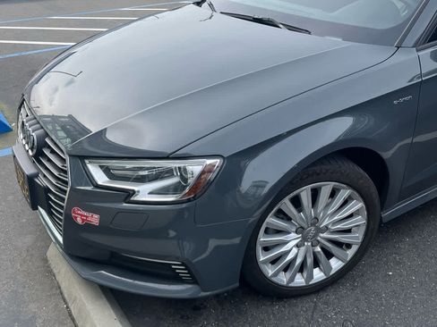 Used 2017 Audi A3 e-tron Premium image 3
