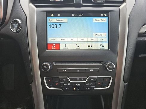 Used 2018 Ford Fusion SE w/ Equipment Group 602A image 13