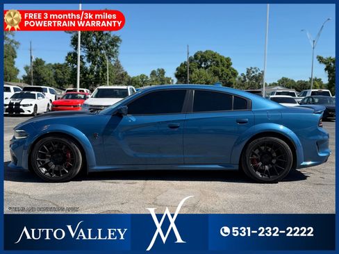 Used 2022 Dodge Charger SRT Hellcat w/ Harman/Kardon Audio Group RWD image 4