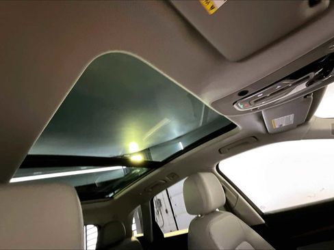 Used 2023 Audi Q5 2.0T Premium Plus w/ Premium Plus Package image 13