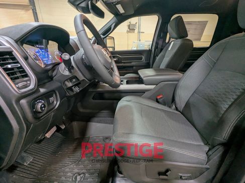 New 2025 RAM 3500 Big Horn AWD/4WD image 22