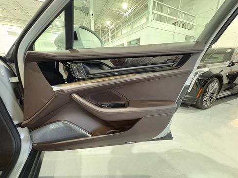 Used 2024 Porsche Panamera 4 AWD/4WD image 59