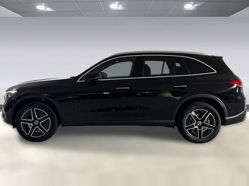 Used 2026 Mercedes-Benz GLC 300 4MATIC image 2