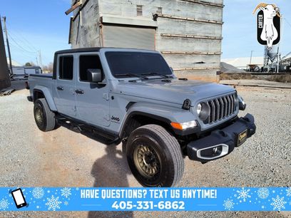 Used 2024 Jeep Gladiator Sport