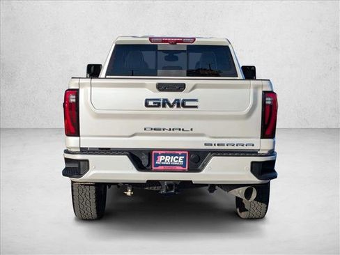 Certified 2025 GMC Sierra 2500 Denali Ultimate w/ Max Trailering Package image 7