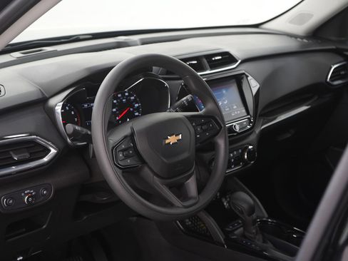 Used 2022 Chevrolet TrailBlazer LT w/ Convenience Package image 22