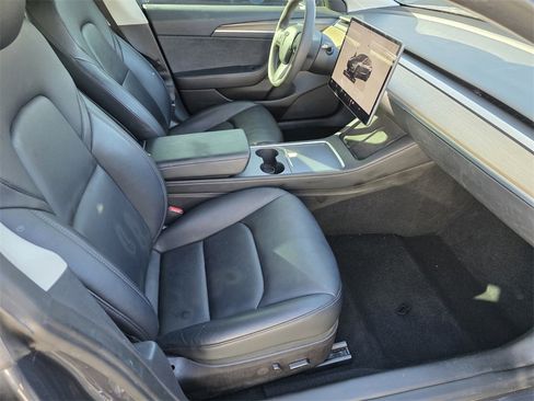 Used 2022 Tesla Model 3 Long Range image 28