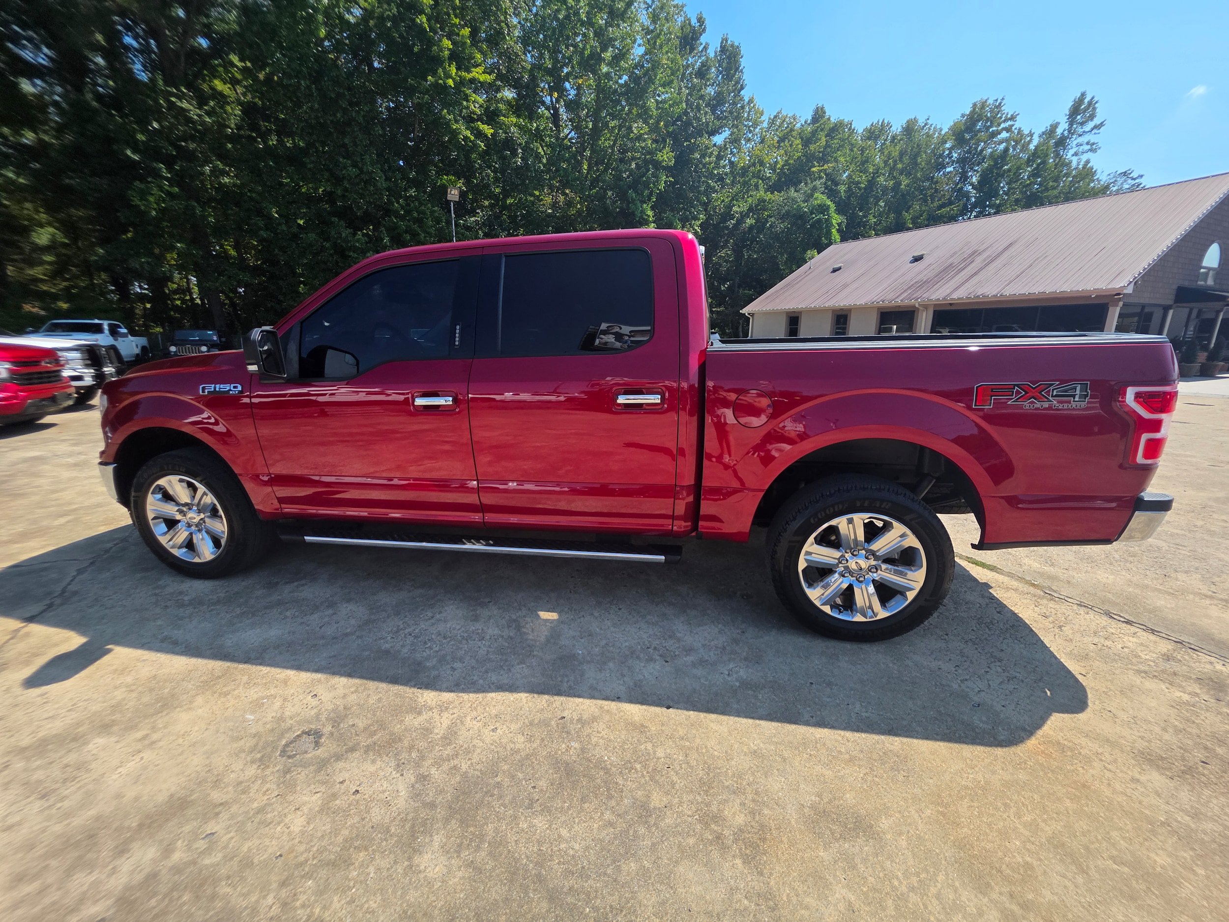 Used 2019 Ford F150 XLT w/ Equipment Group 302A Luxury AWD/4WD image 8