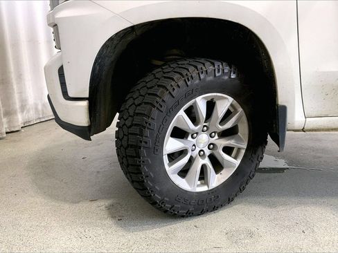 Used 2019 Chevrolet Silverado 1500 Custom w/ Infotainment Package RWD image 20