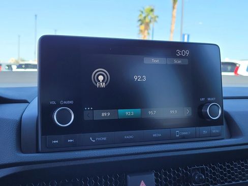Used 2025 Honda CR-V LX image 21