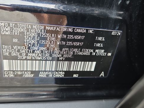 Used 2024 Toyota RAV4 XLE AWD/4WD image 16