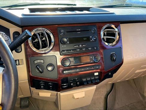 Used 2008 Ford F450 Lariat image 9