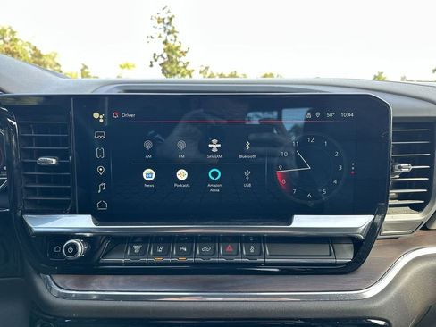 Used 2024 GMC Sierra 3500 SLT w/ SLT Premium Package image 20