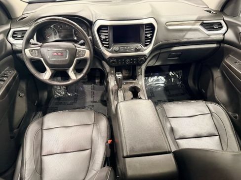 Used 2017 GMC Acadia SLT AWD/4WD image 16