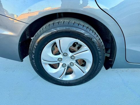 Used 2013 Honda Civic LX image 28