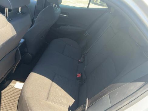 Used 2022 Toyota Corolla SE FWD image 6