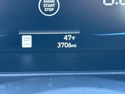 Certified 2025 Hyundai Elantra Sport image 16