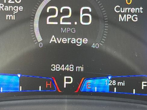 Used 2015 Chrysler 300 S RWD image 19