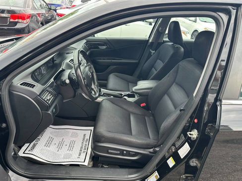 Used 2014 Honda Accord Sport image 10