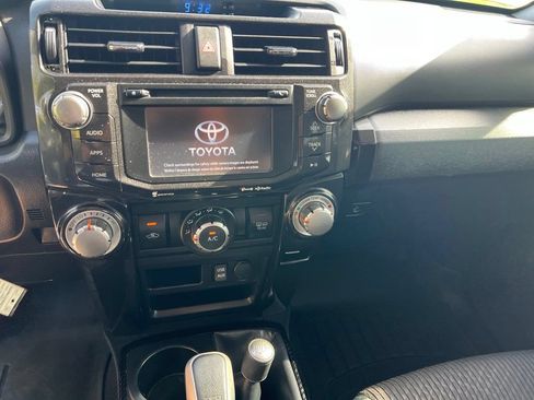 Used 2019 Toyota 4Runner TRD Off-Road AWD/4WD image 36