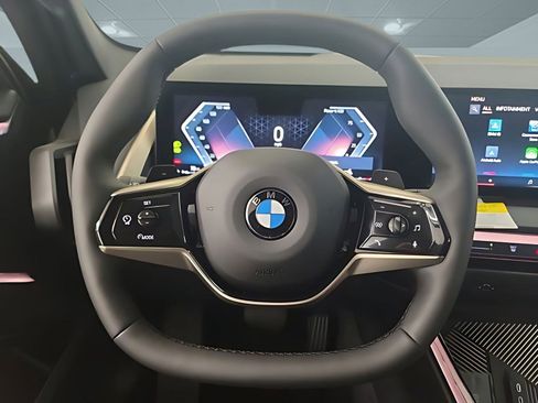 Used 2025 BMW X3 xDrive30i w/ Convenience Package image 9