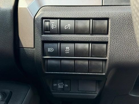 Used 2024 Toyota Tacoma TRD Off-Road AWD/4WD image 29