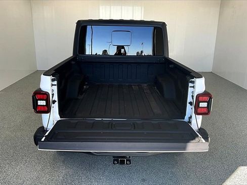 Used 2020 Jeep Gladiator Rubicon image 7