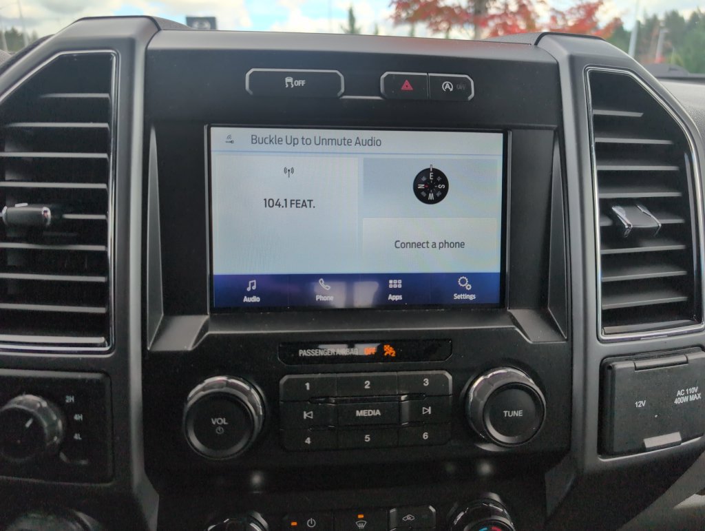 Used 2020 Ford F150 XLT w/ Equipment Group 302A Luxury AWD/4WD image 24