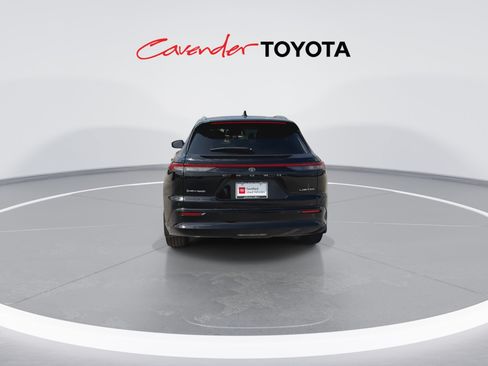 Certified 2025 Toyota Crown Signia w/ Advanced Technology Package AWD/4WD image 7